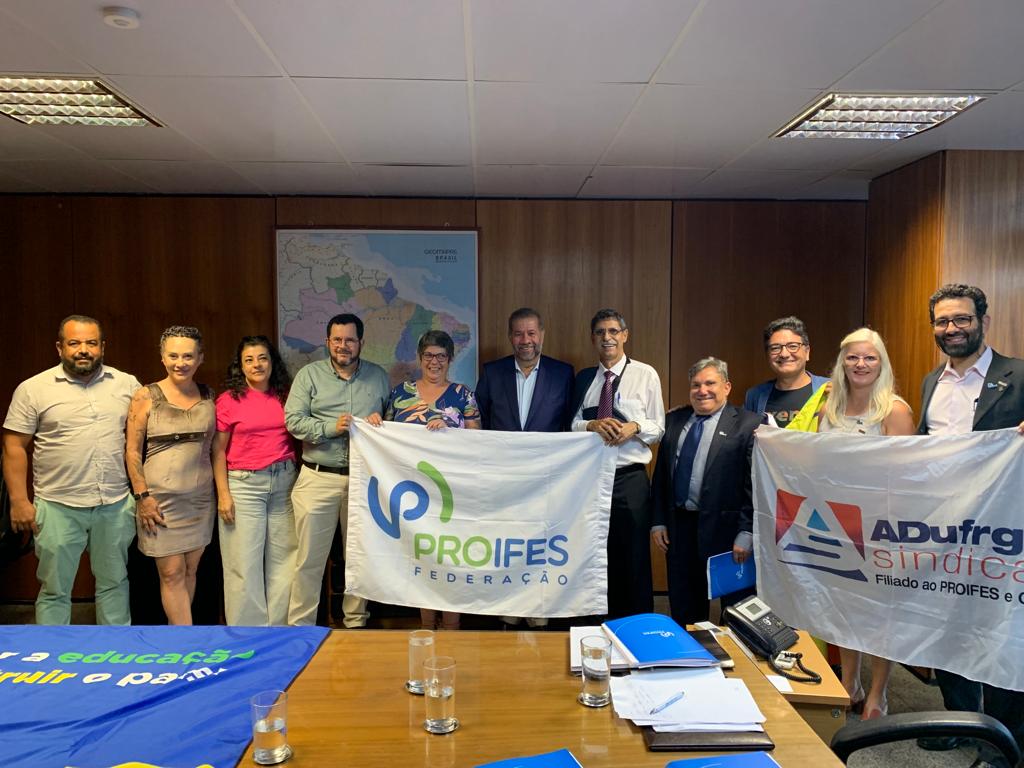 ADUFRGS-Sindical participa de audiência de ministro da Previdência com PROIFES-Federação