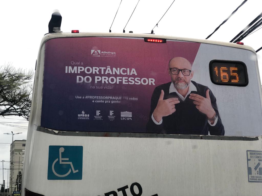 Mais do que uma homenagem, campanha ADUFRGS-Sindical #ProfessorPraQue é um convite à reflexão e enaltece educação pública de qualidade